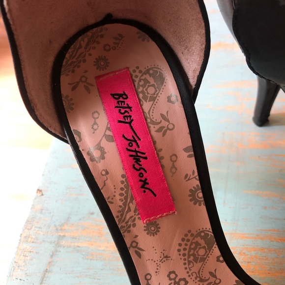 Betsey Johnson Heels - Picture 3 of 6